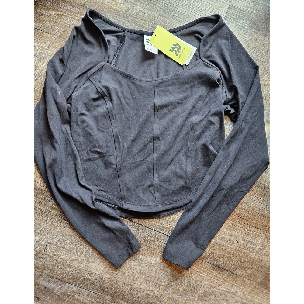 All in Motion  womens long sleeve crop top everyday buttery soft black size M